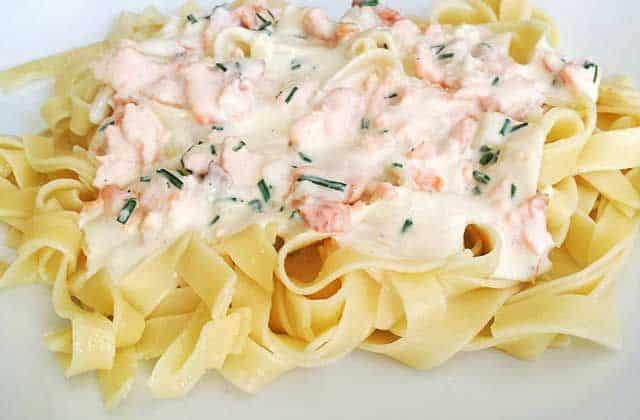 TAGLIATELLES AU SAUMON